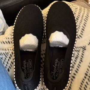 Skechers Black Air-Cooled Slip-Ons